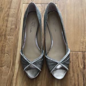 Silver mini wedges